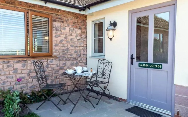 The Dinney Bed and Breakfast