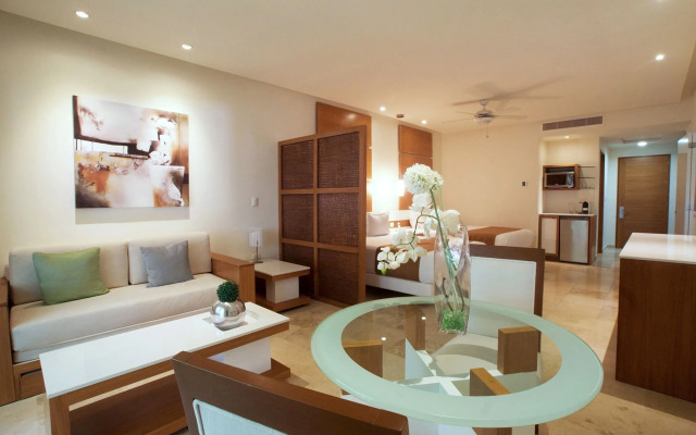 The Reef 28 Hotel & Spa - Luxury Adults Only - All Suites
