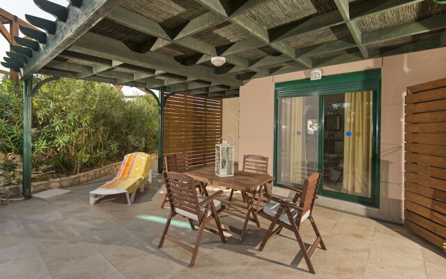 Theretra Kiotari Villas