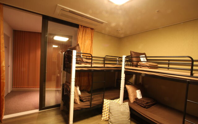 Guest House 601 - Hostel