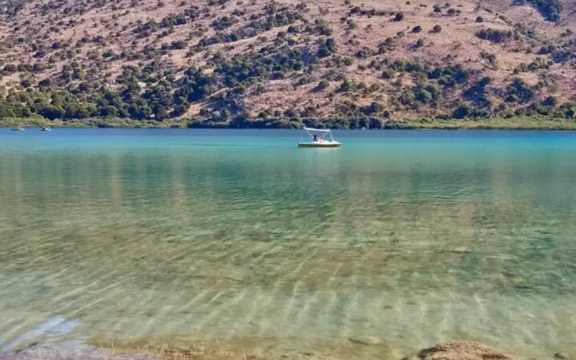 Best Family Friendly Villa Near Lake Kournas