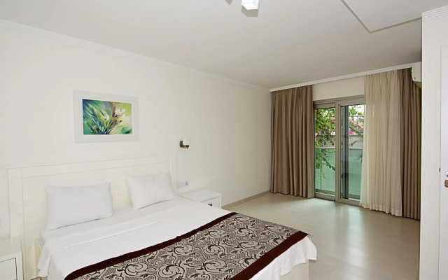 Royal Palm Residence