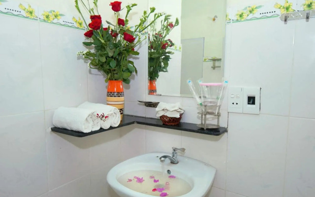 Bougain Villeas Homestay