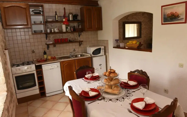 Dalmatian romantic traditional apartment