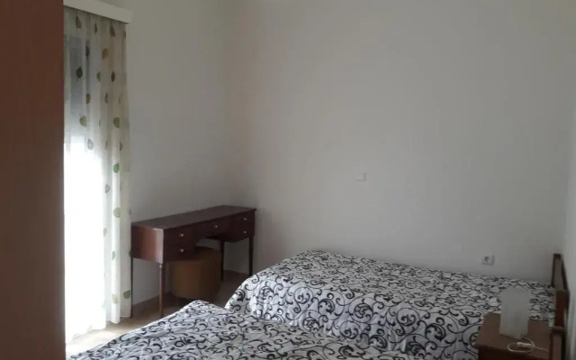 apt 30m from beach