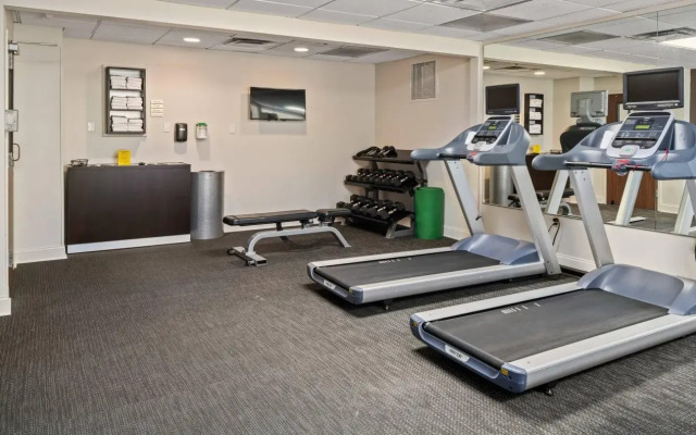 Courtyard by Marriott - Naples