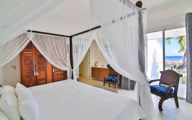 Dream Villa Orient Bay 570