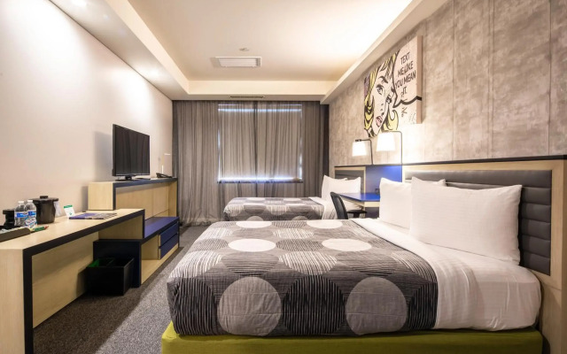 Leon Hotel LES