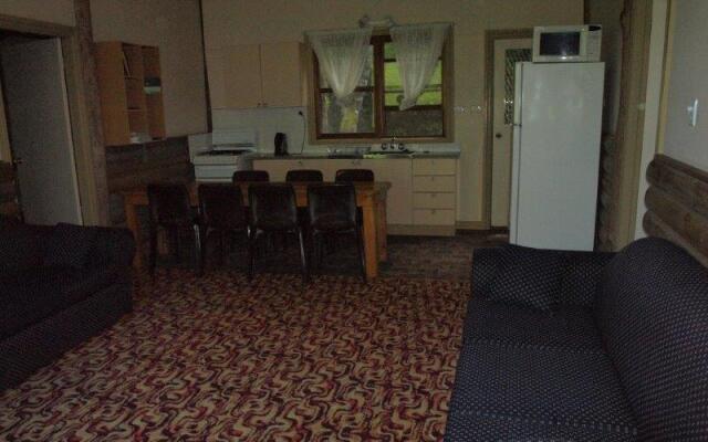 Tristania Tops Barrington