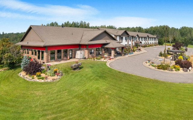 Super 8 by Wyndham Eveleth