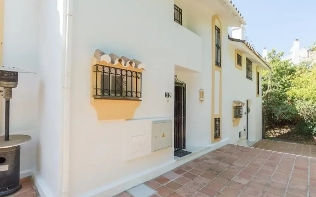 MalagaSuite Beautiful Village Calahonda