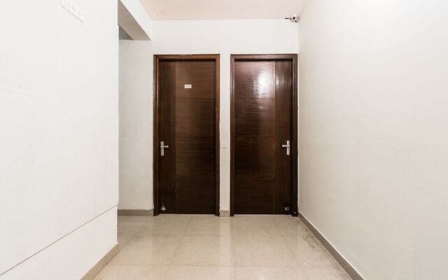 Collection O 3593 Rumaisa Residency