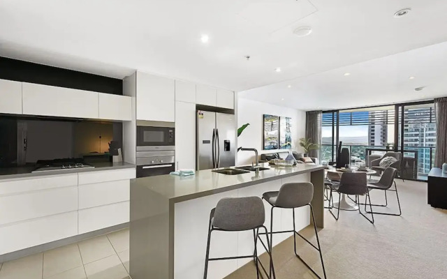 Oracle Broadbeach Apartments
