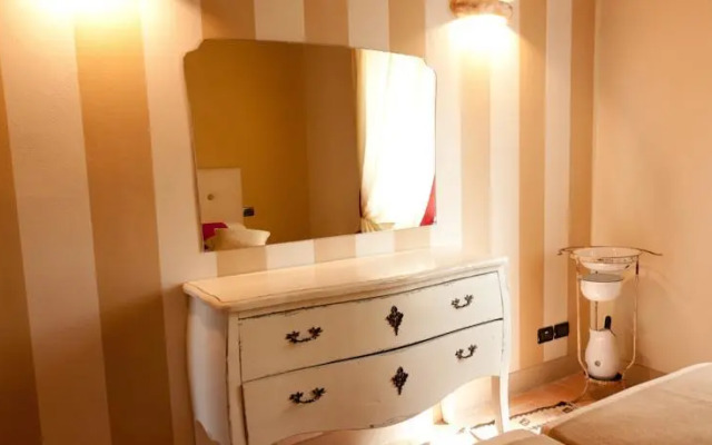 La Quercia - Bilocale in Borgo con Piscina