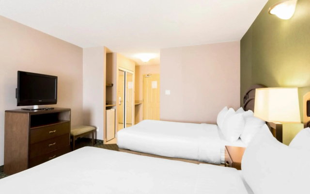 Clarion Hotel & Conference Centre