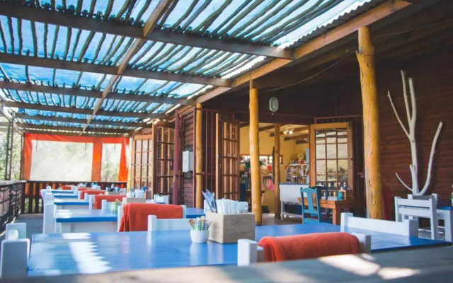 Blue Cow Barn - Boutique Farm