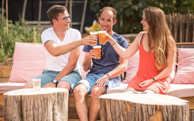 Appart le california 600m plage