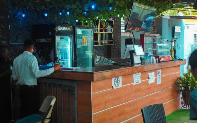Aotel Hotels & Suites (Ojota)
