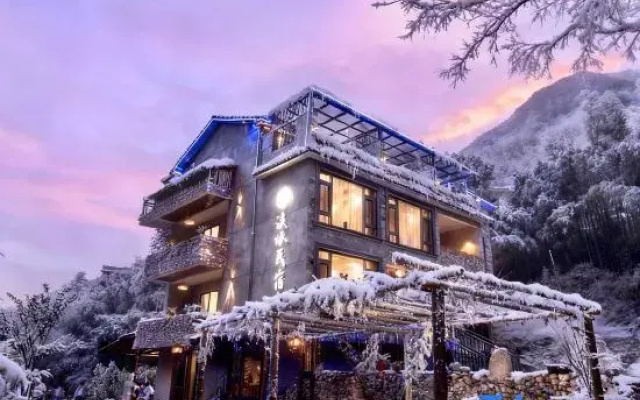 Anji Creek Travel Family River holiday beautiful stay