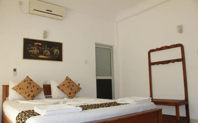 New Sigiri Resort & Restaurant