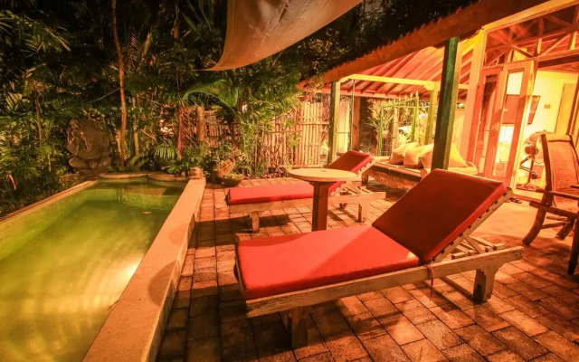 Rumah Nyaman Villa