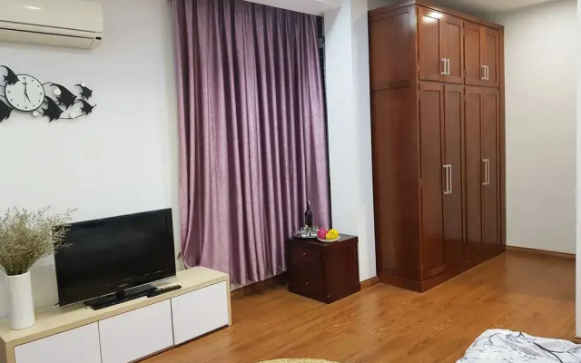 Flower Hostel