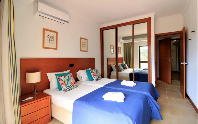 Vilamoura Cosy 3 With Pool by Homing