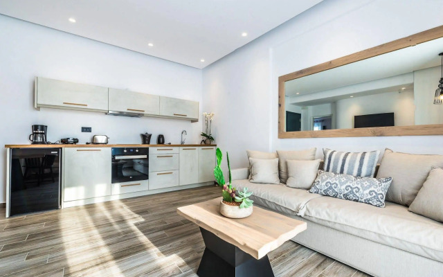 Portes Mykonos Suites & Villas