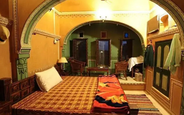 Radhika Haveli Hotel