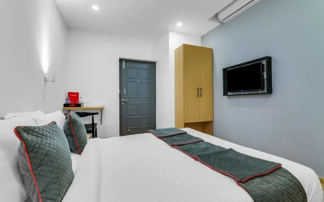 OYO Townhouse 87 Spartan Nagar