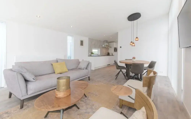 Modern, High-quality Chalet With Wifi Near the Oosterschelde