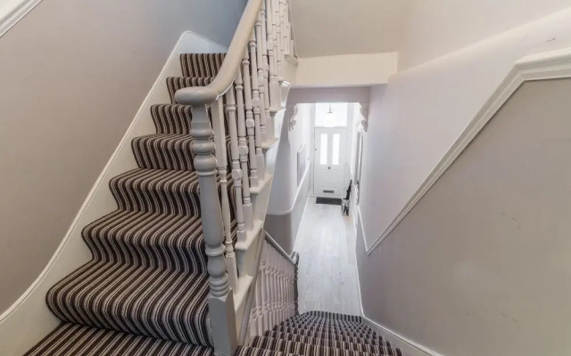 Stunning Spacious 3BD House With Garden - Sleeps 6