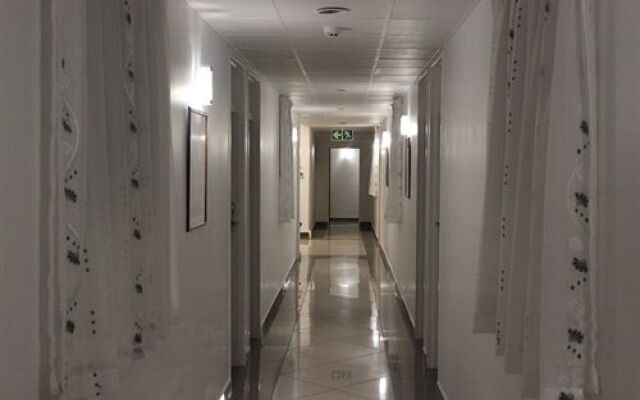 Chez Hotel