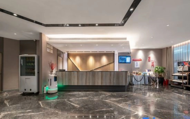Homeinn Selected Hotel (Xiamen Airport SM City Square)