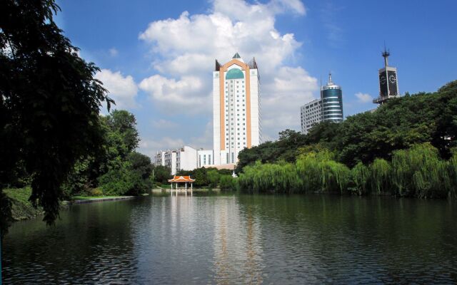 Excemon Hefei Peace Hotel