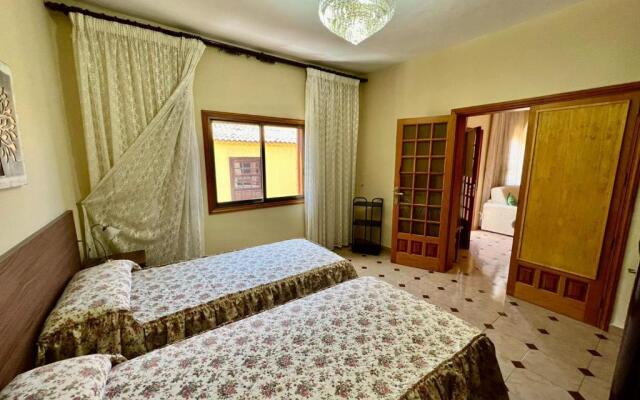 Lovely spacious apartment in the center - Vilaflor