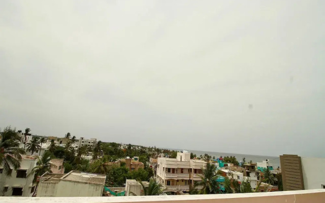 OYO 15856 Home 2BHK Near Rock Beach