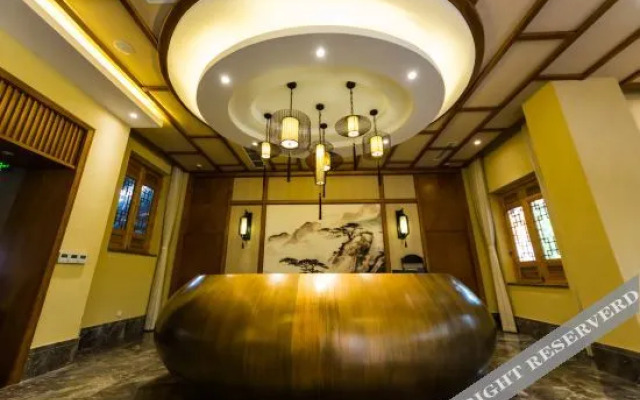 The Jade House · Hongjin