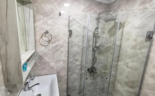 Leo Group Apartment 14-302B Sunrise Batumi