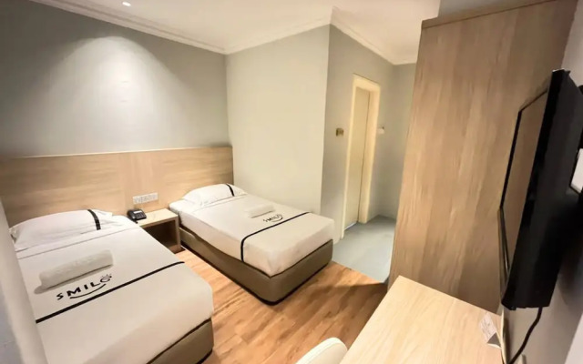 Sky Hotel Chow Kit Pwtc