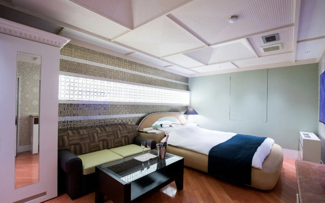 HOTEL PERRIER - Adults Only