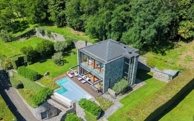 Villa Infinity by Rent all Como