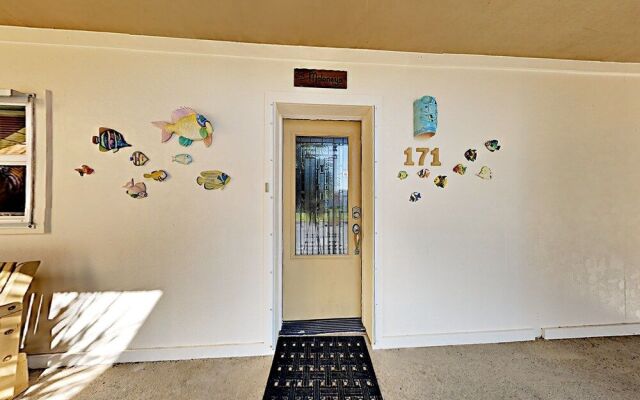 Beachfront Penthouse by RedAwning