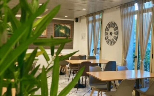 Kyriad Montpellier Centre - Antigone