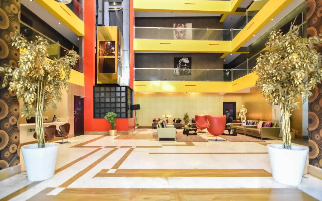 Landmark Suites