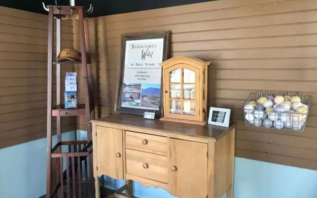 Similkameen Wild Resort & Winery