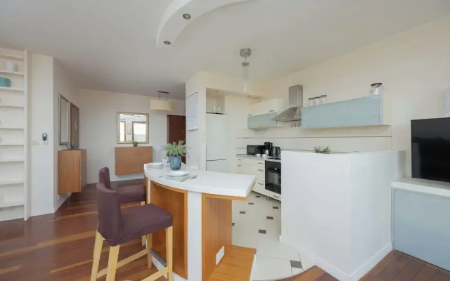 Apartment for 6 in Ochota by Renters