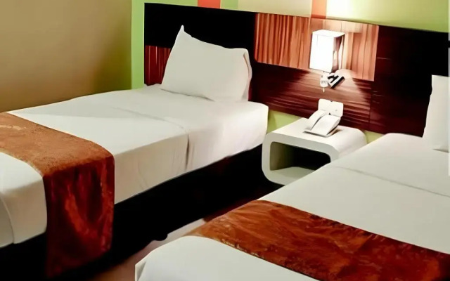 Pose In Hotel Yogyakarta