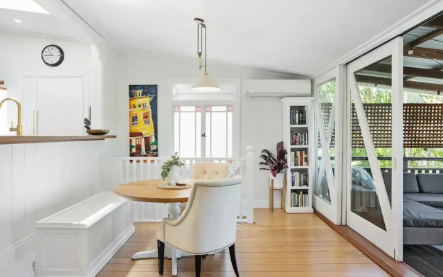 Tranquil 2-bed Family Home With Deck Among Trees