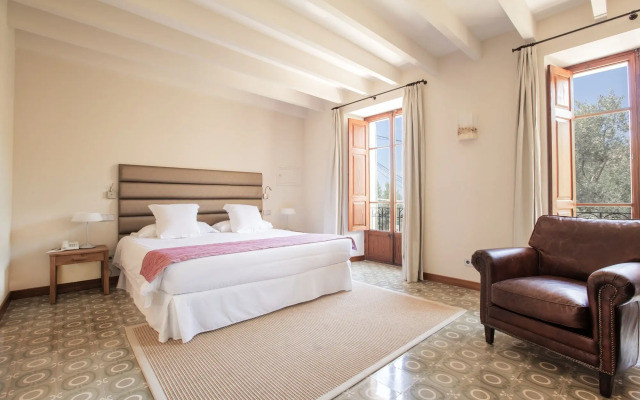 Hotel y Apartamentos DES PUIG